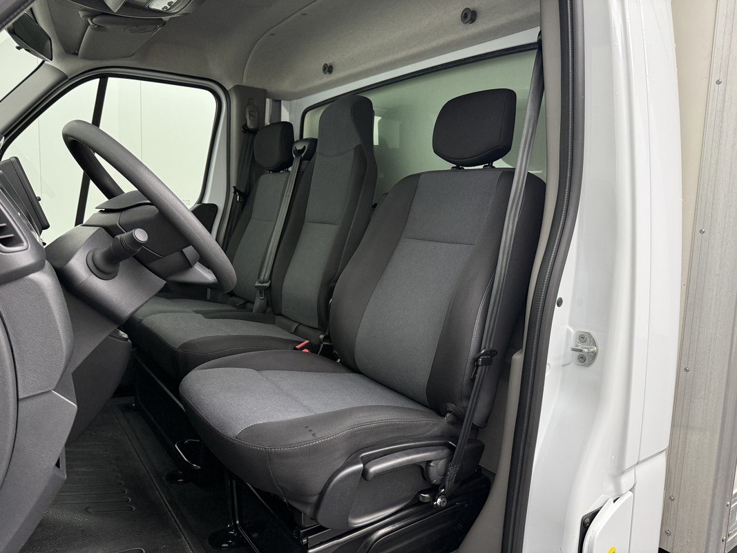 Nissan Interstar
