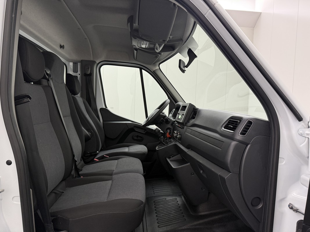 Nissan Interstar