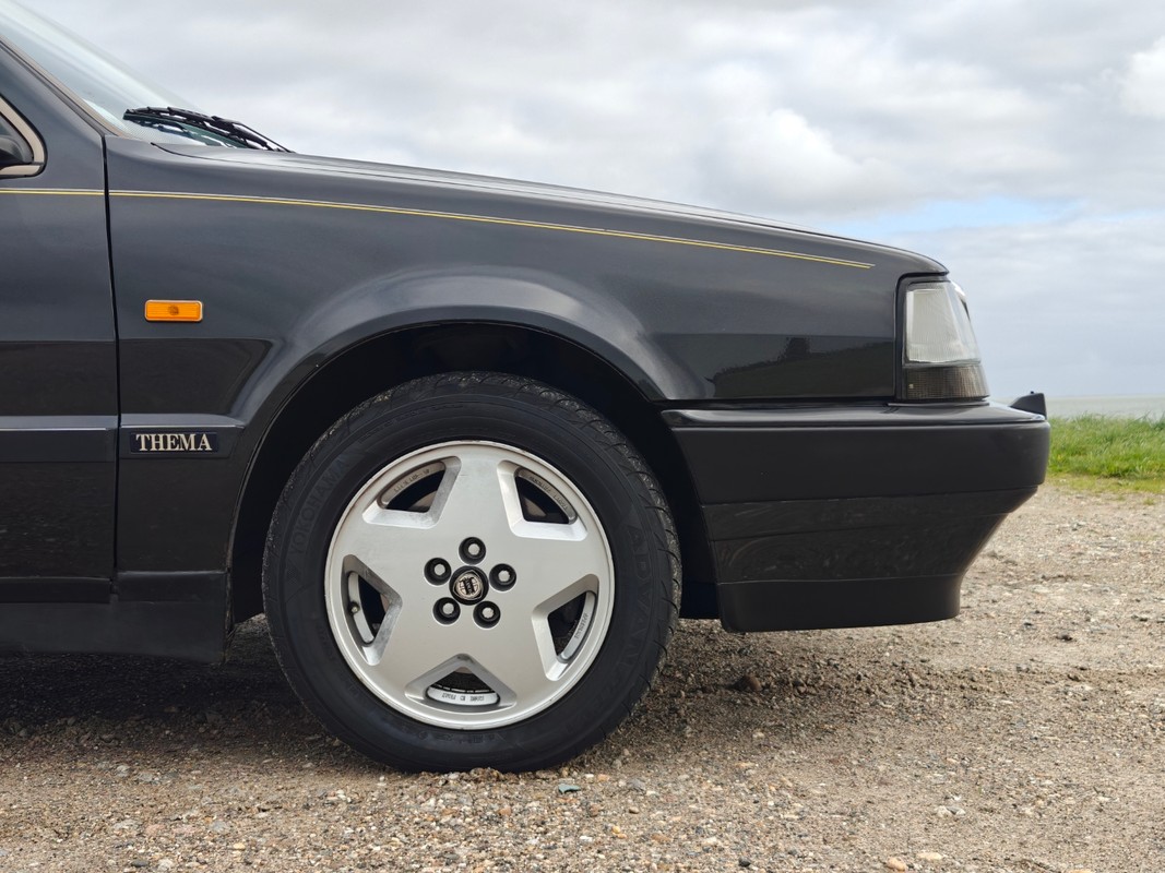 Lancia Thema