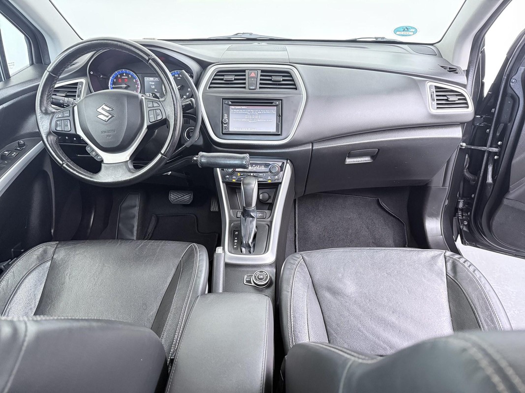 Suzuki S-Cross