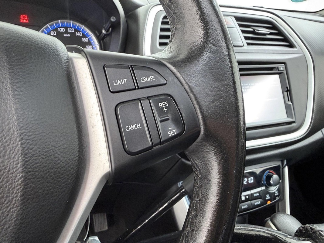 Suzuki S-Cross