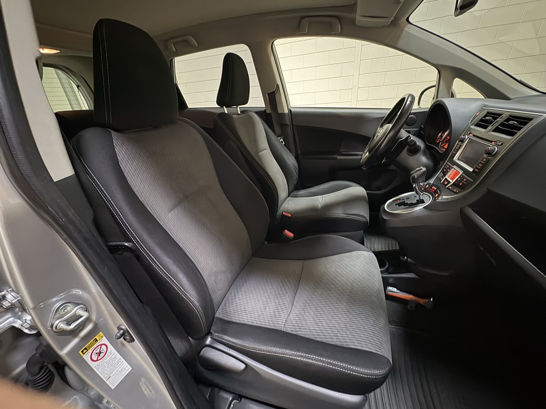 Toyota Verso-S