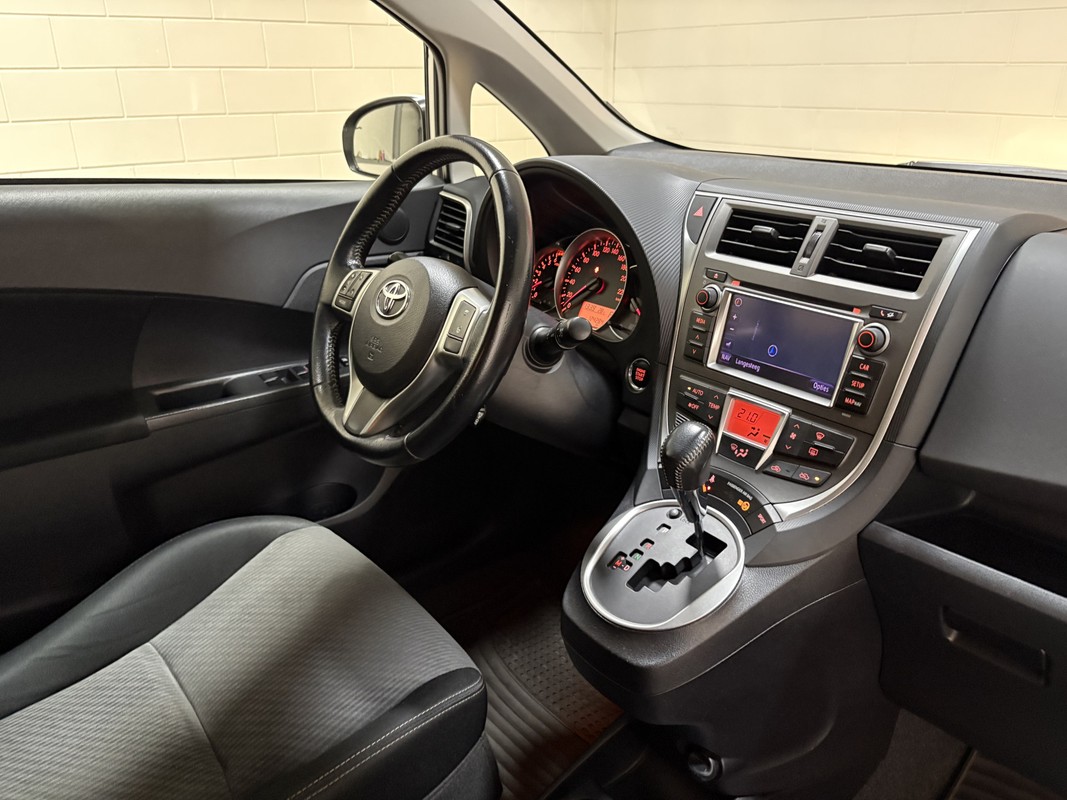 Toyota Verso-S