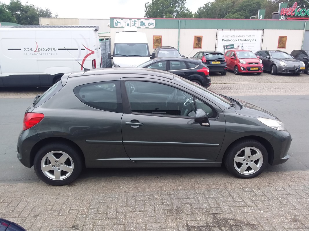 Peugeot 207