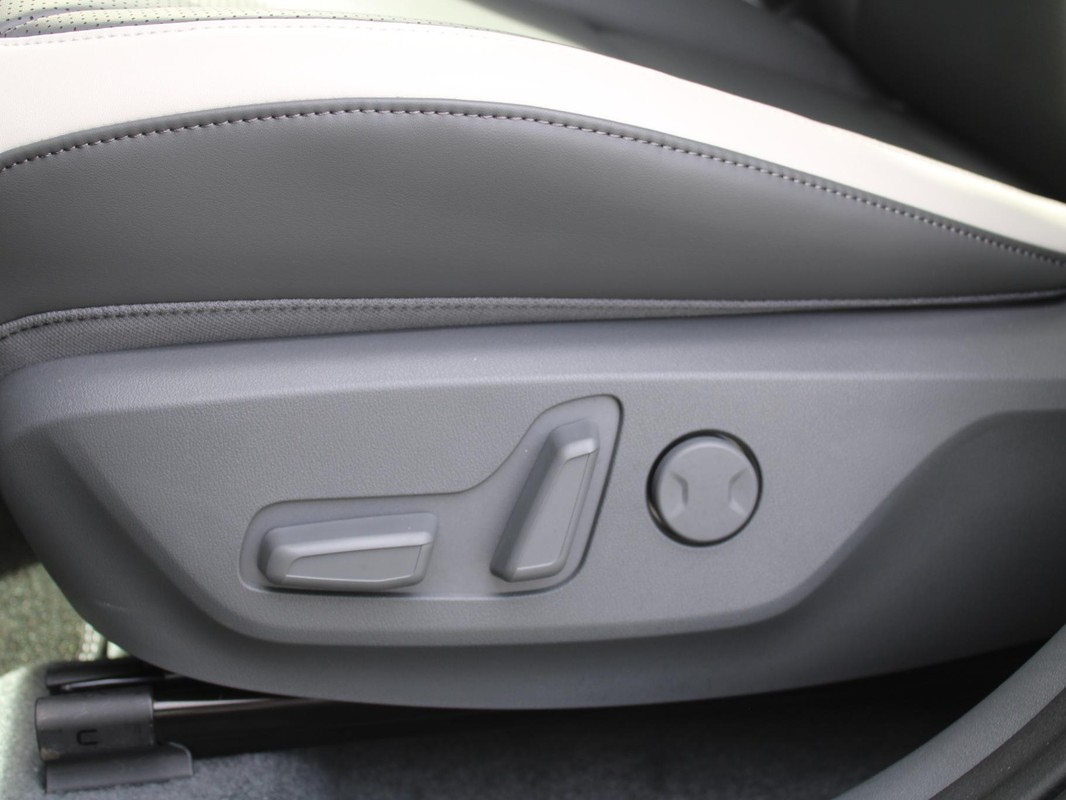 Kia EV2