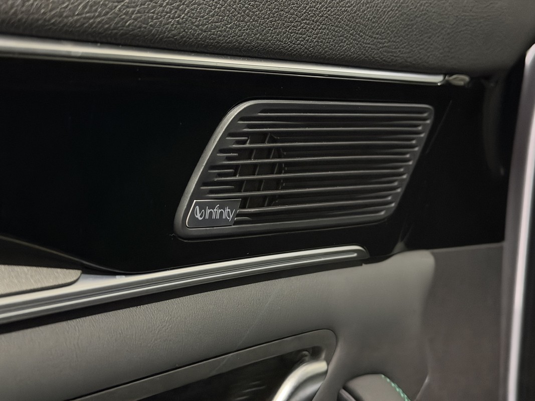 BYD SEAL U