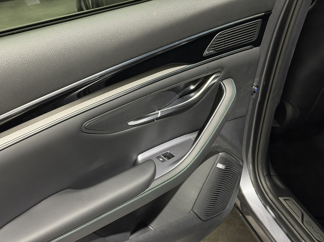 BYD SEAL U