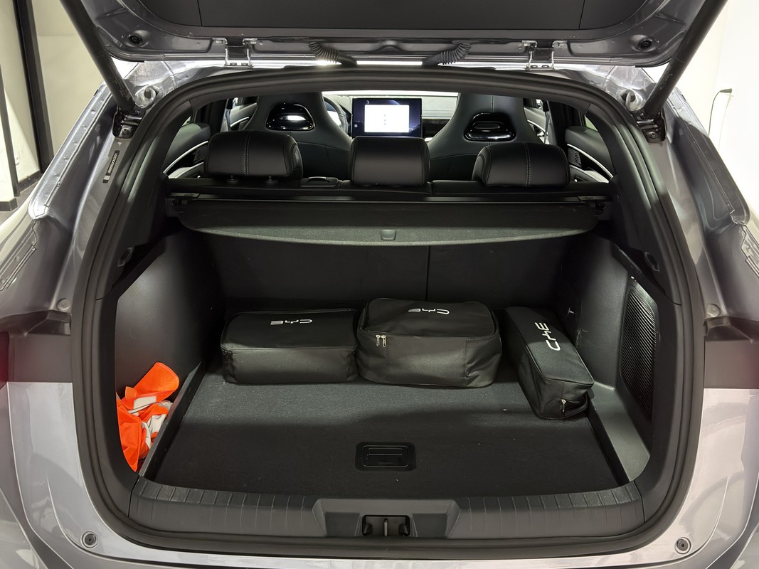 BYD SEAL U