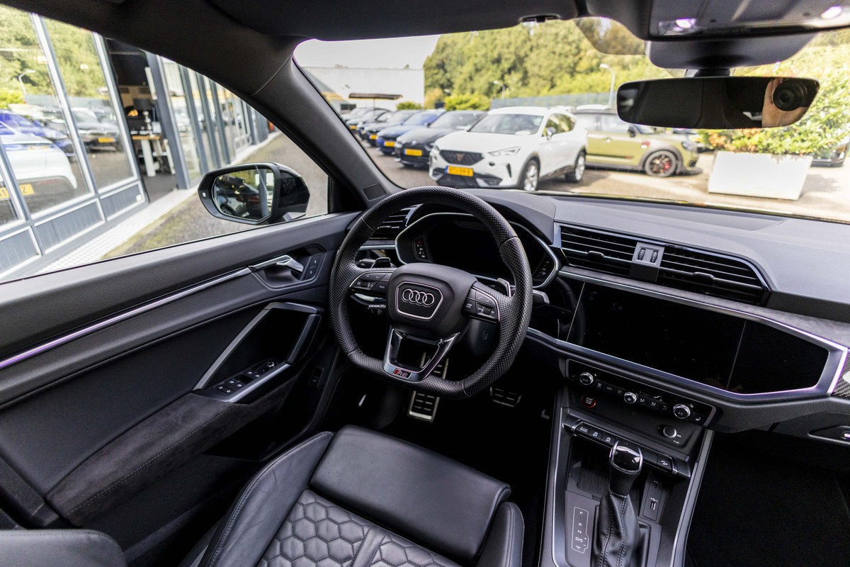 Audi RSQ3