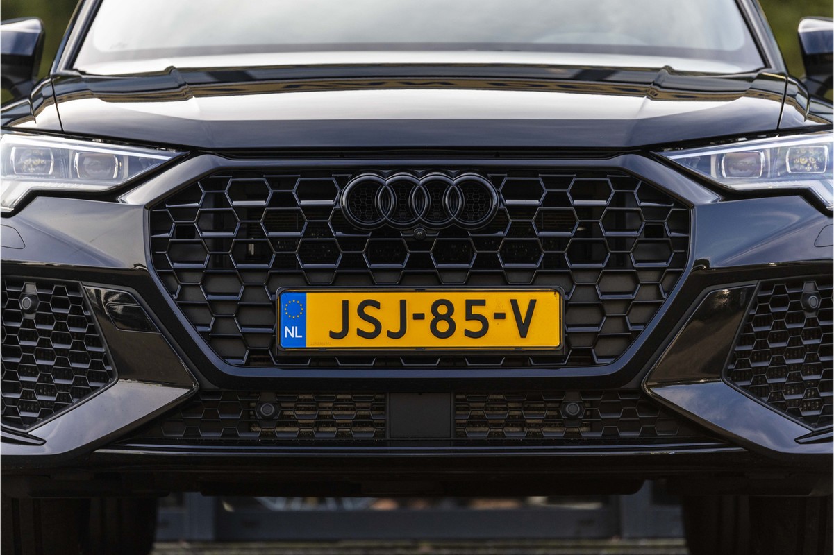Audi RSQ3