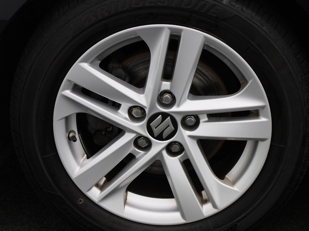 Suzuki Swace