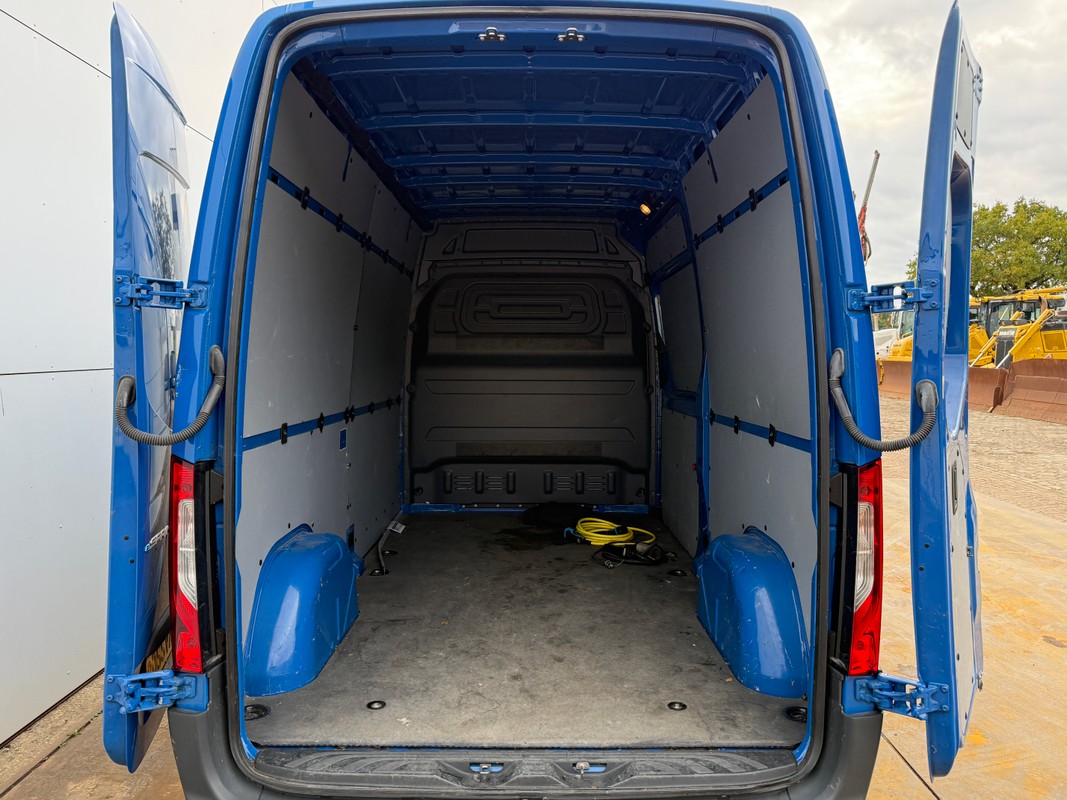 Mercedes-Benz eSprinter