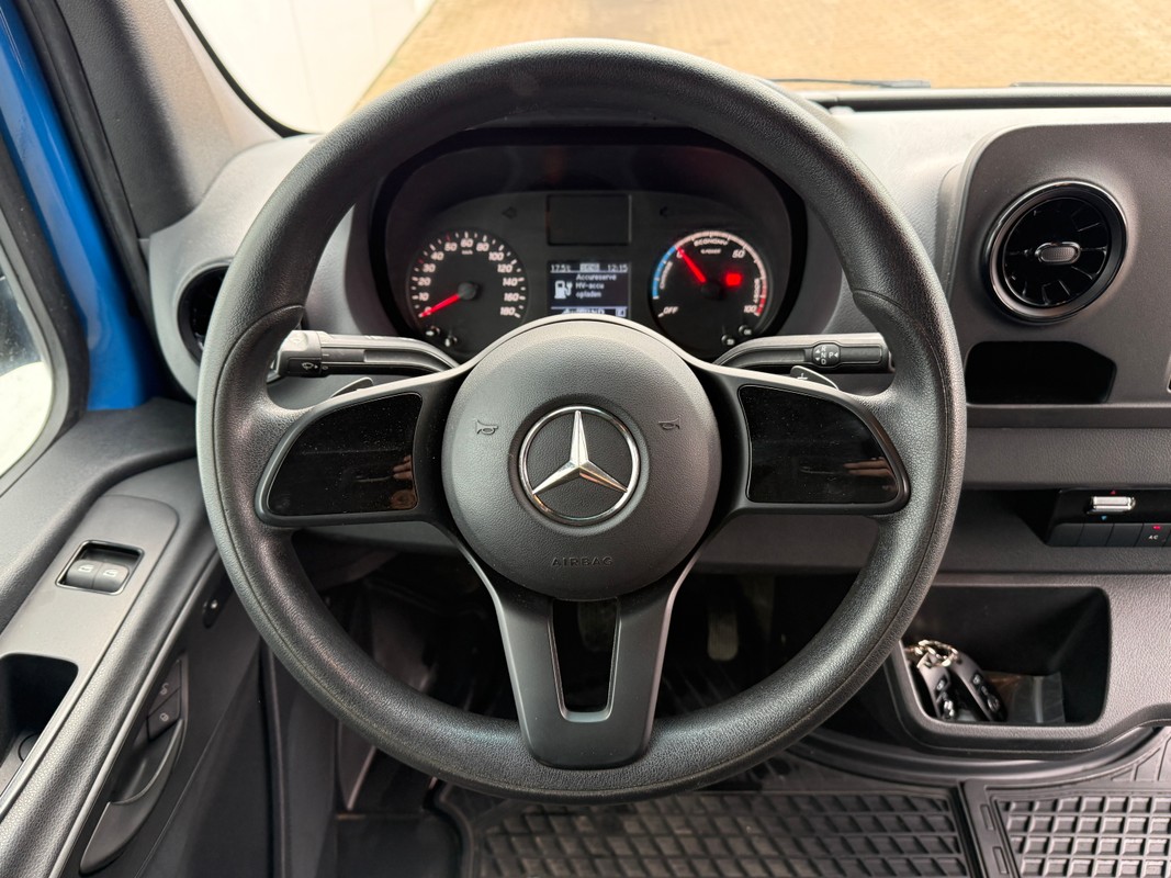 Mercedes-Benz eSprinter