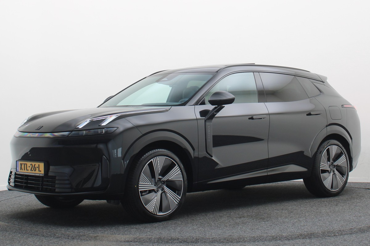 Lynk & Co 08