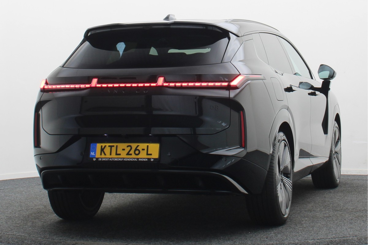 Lynk & Co 08