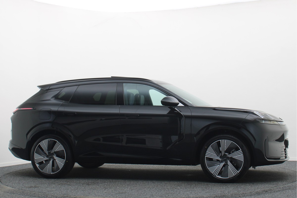 Lynk & Co 08