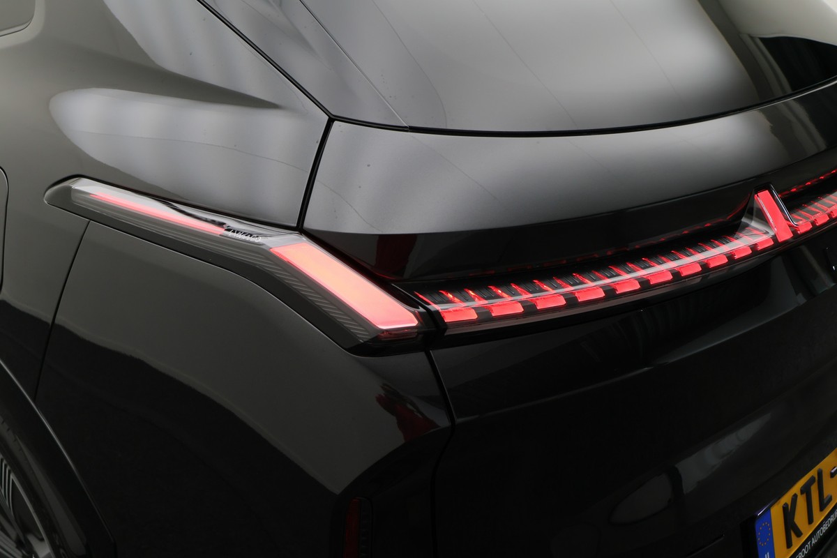 Lynk & Co 08