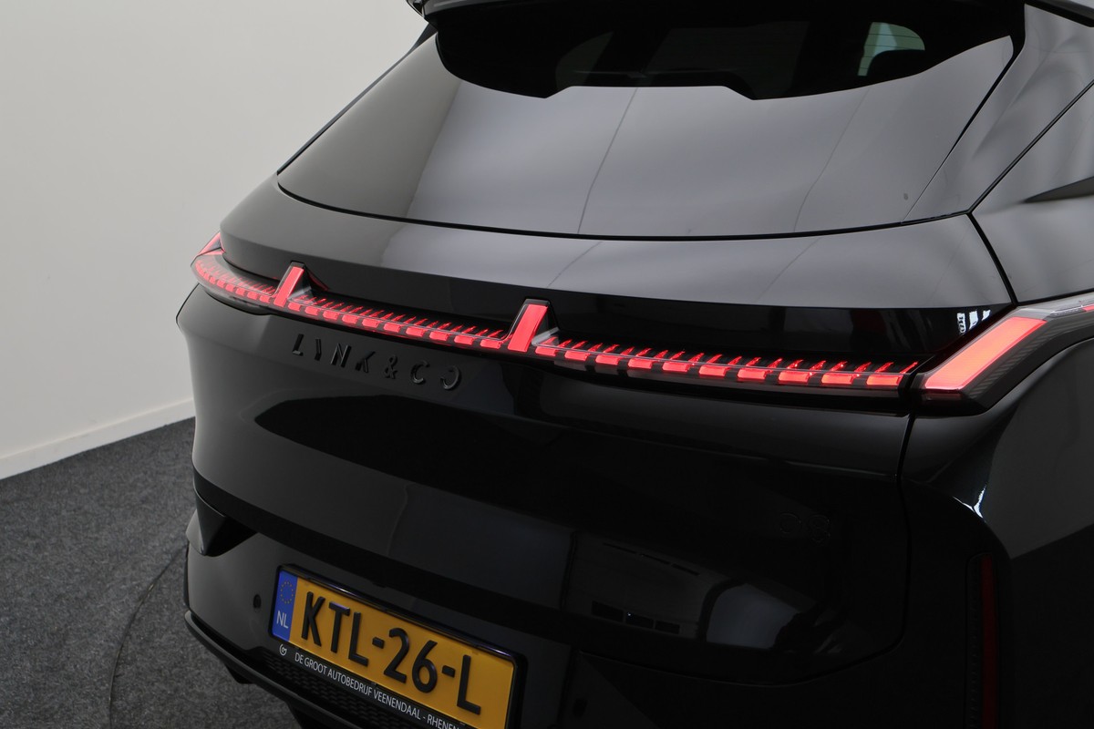 Lynk & Co 08