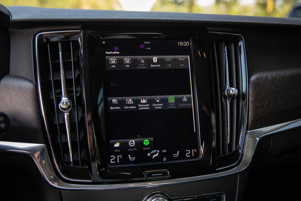 Volvo V90