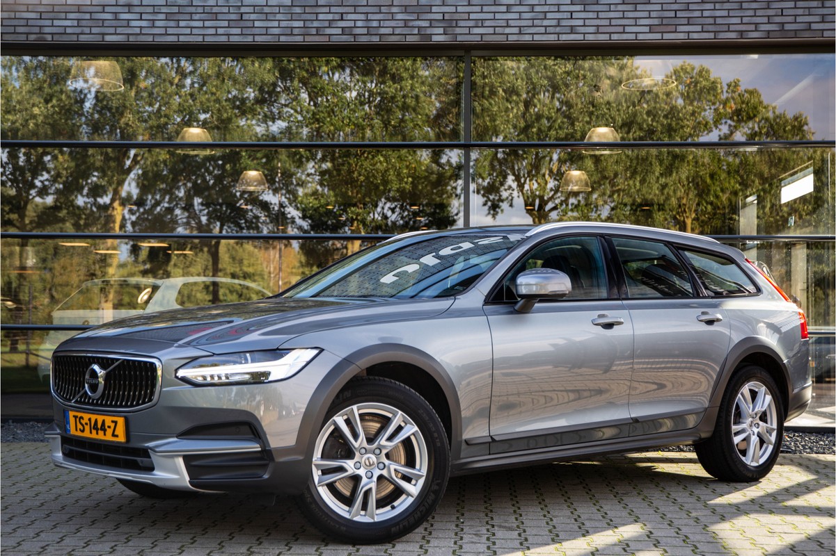 Volvo V90