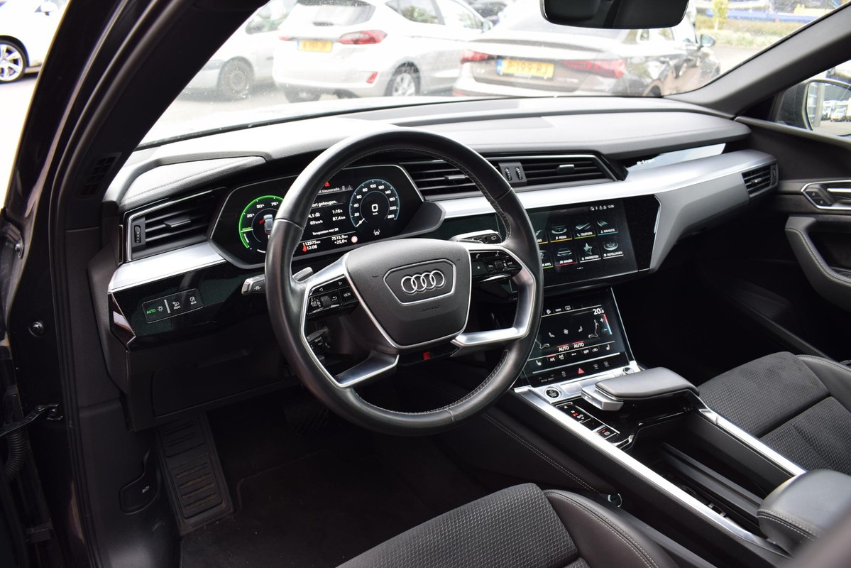 Audi e-tron