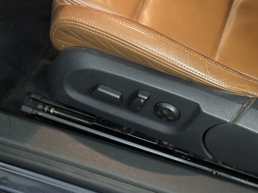 Volkswagen Eos