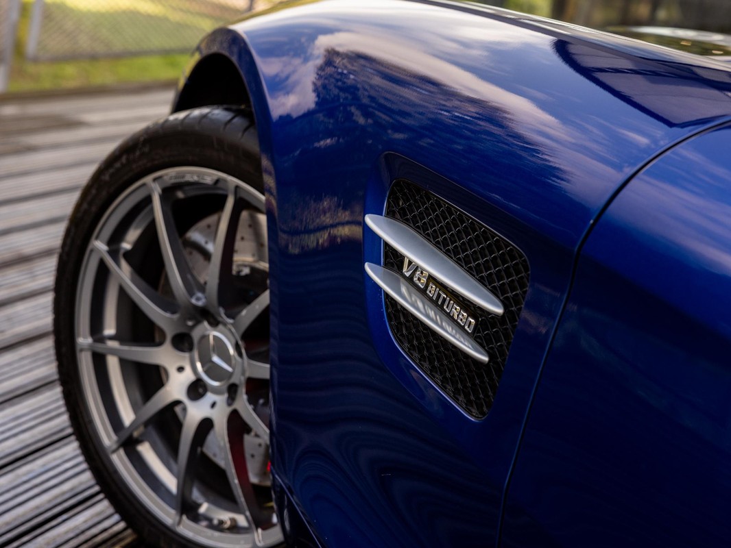 Mercedes-Benz GT