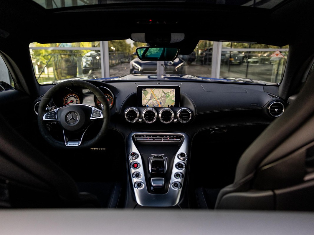 Mercedes-Benz GT