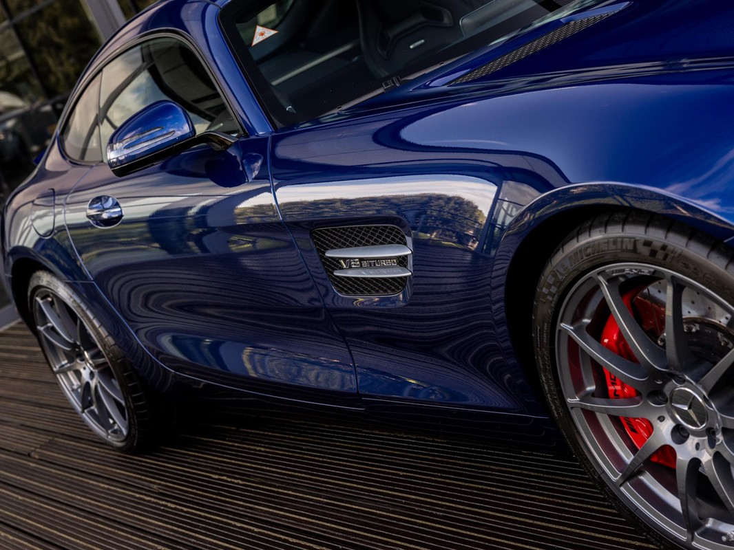 Mercedes-Benz GT