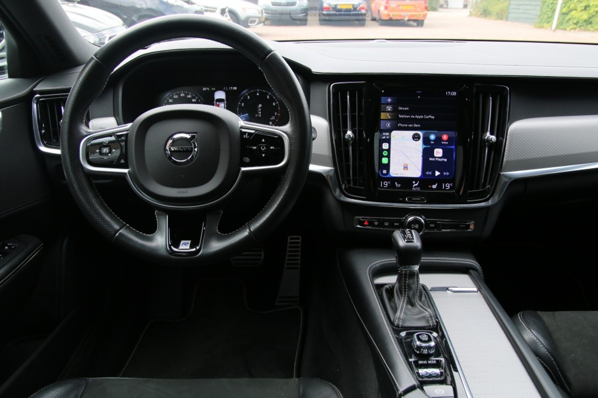 Volvo V90