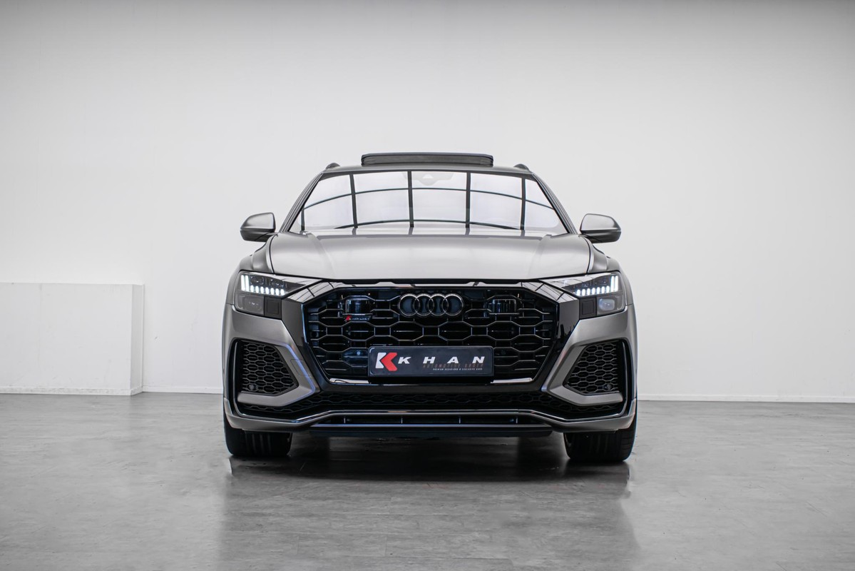 Audi RSQ8