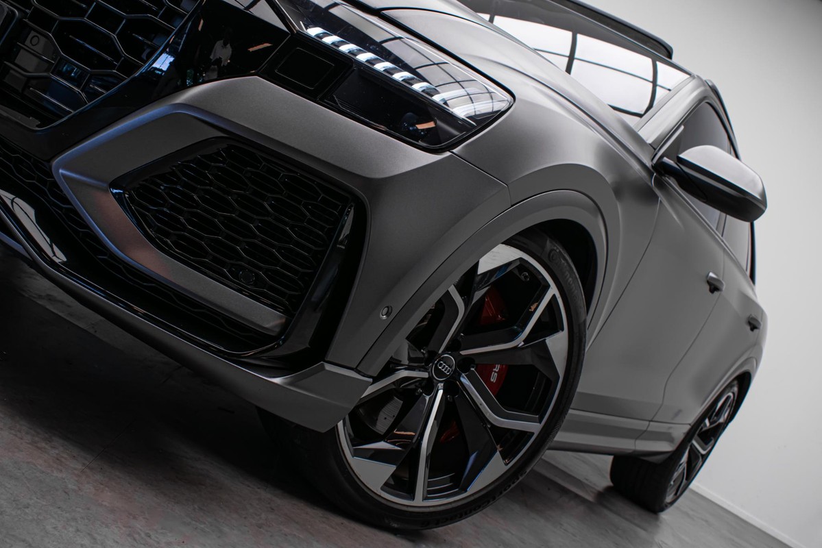 Audi RSQ8