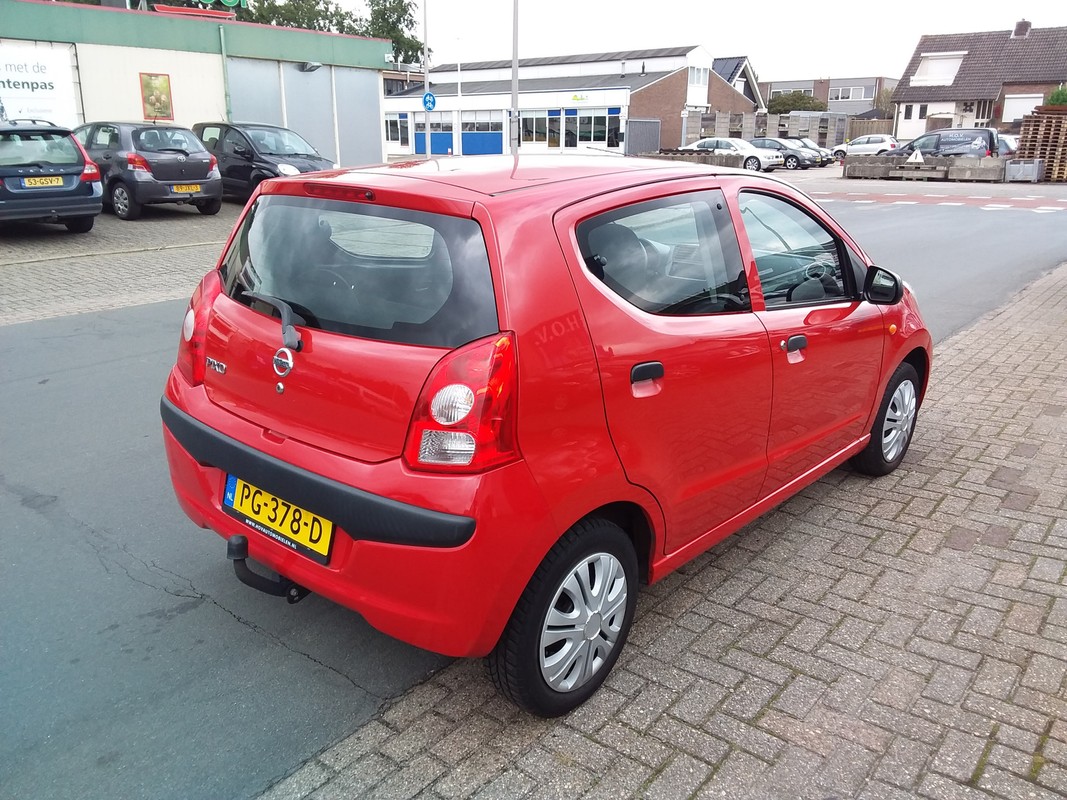 Nissan Pixo