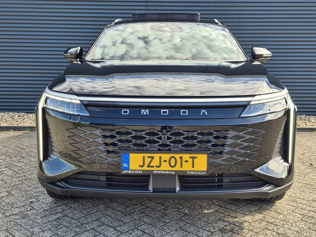 Omoda 9 SHS