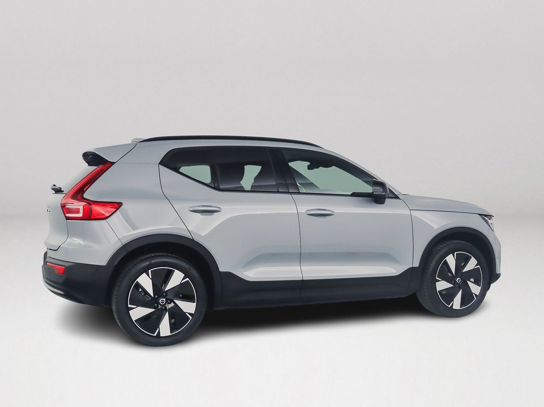 Volvo EX40