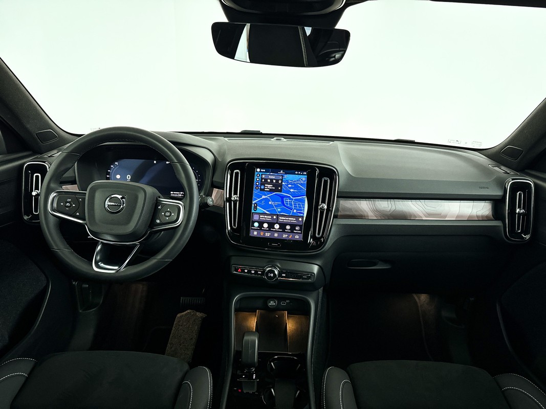 Volvo EX40