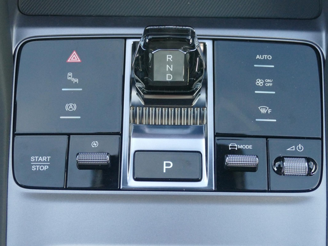BYD SEAL U