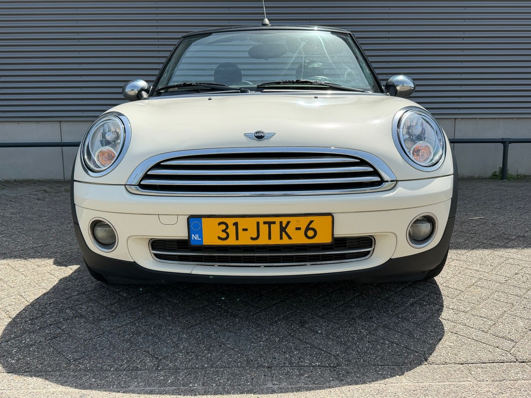 MINI Cooper Cabrio