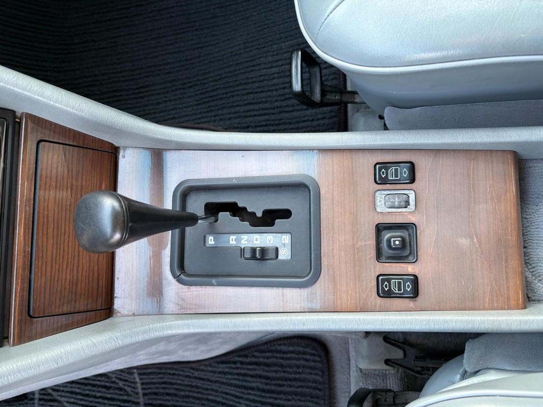 Mercedes-Benz 300