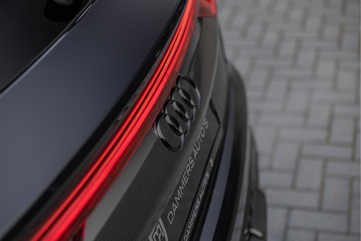 Audi RSQ8
