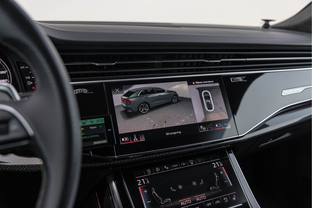 Audi RSQ8