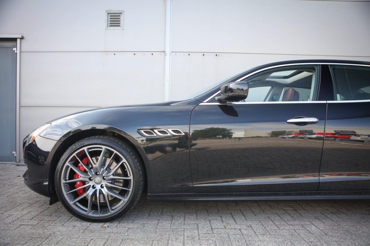 Maserati Quattroporte