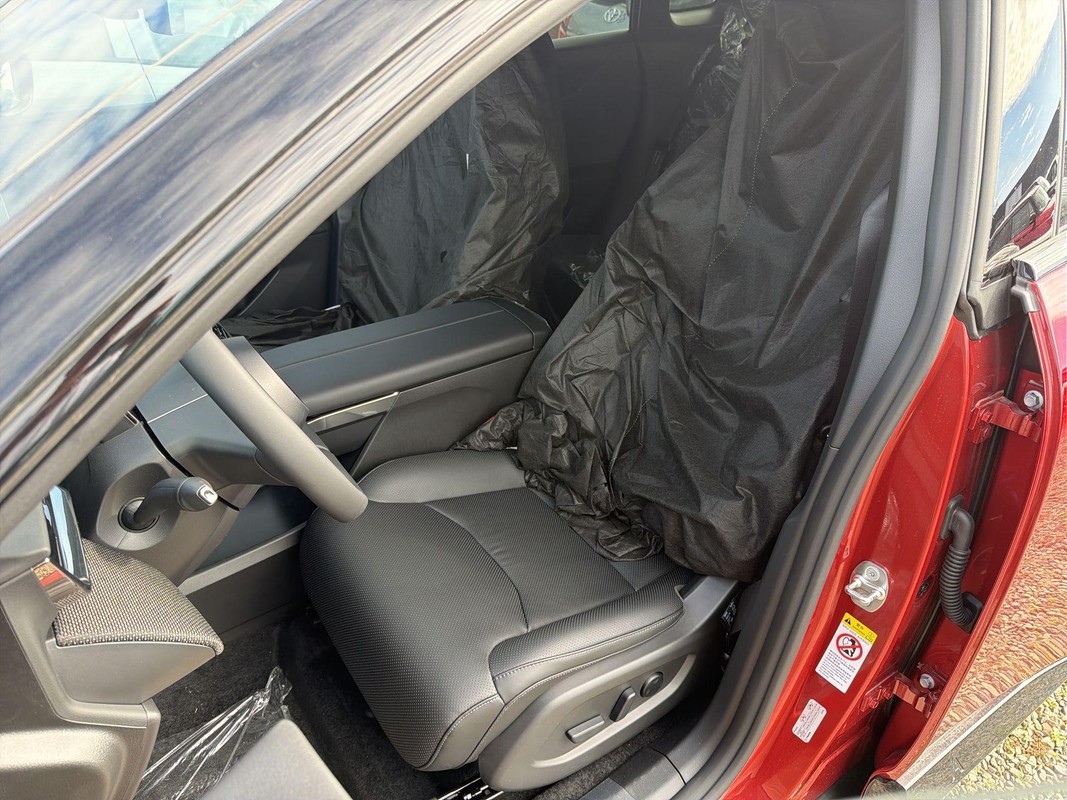 Mazda CX-6e