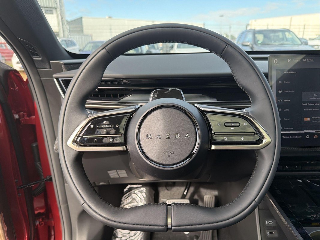 Mazda CX-6e