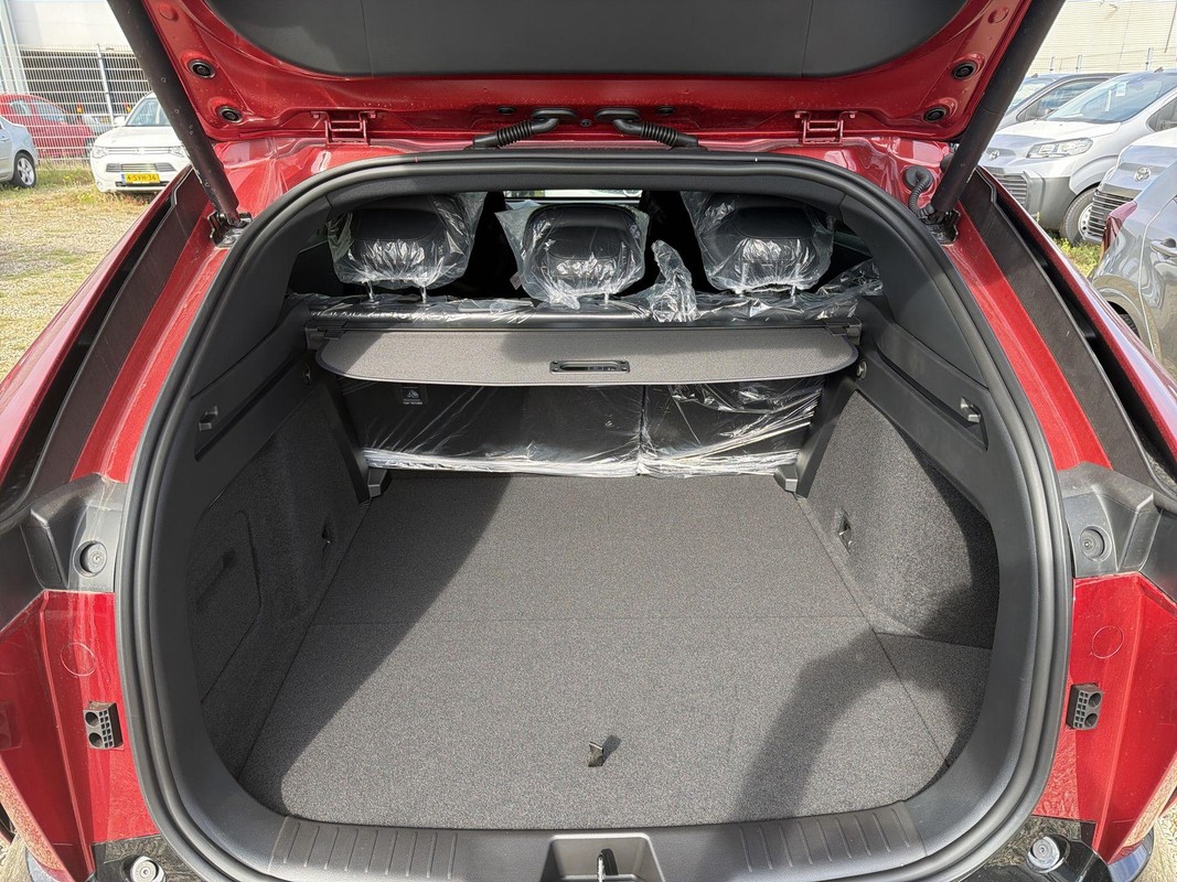 Mazda CX-6e