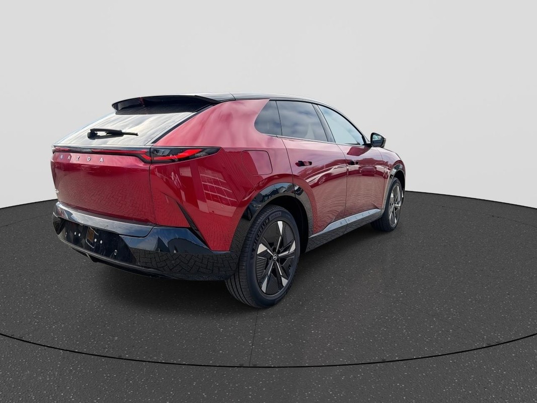 Mazda CX-6e