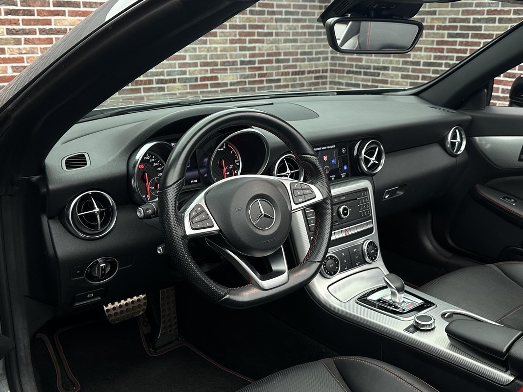 Mercedes-Benz SLC