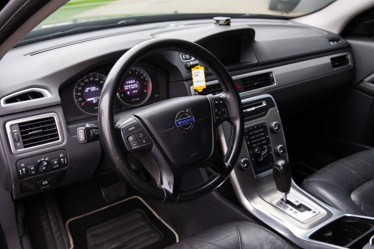 Volvo S80