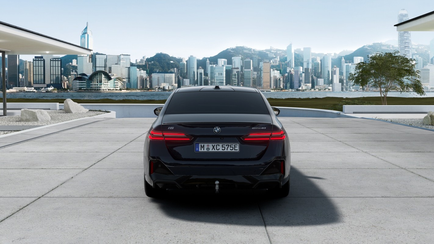 BMW i5
