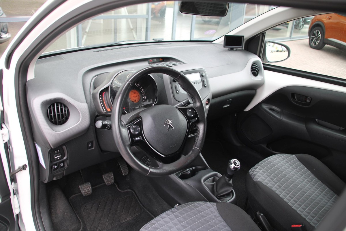 Peugeot 108